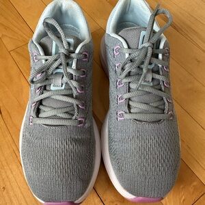 Skechers Women's Vapor Foam Gray and Pink Sneakers